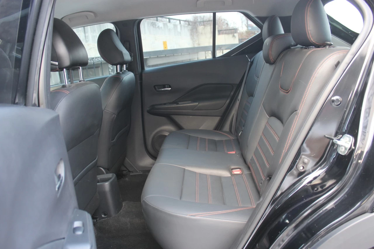 2019 Nissan Kicks SR Image principale