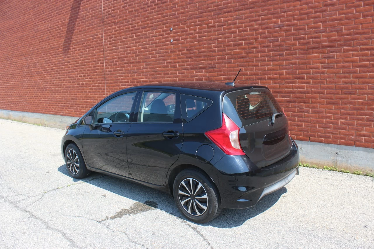 2017 Nissan Versa Note SV Image principale