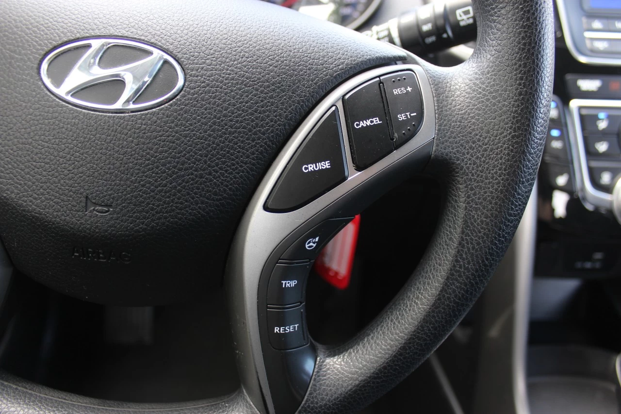 2016 Hyundai Elantra GT GL Image principale