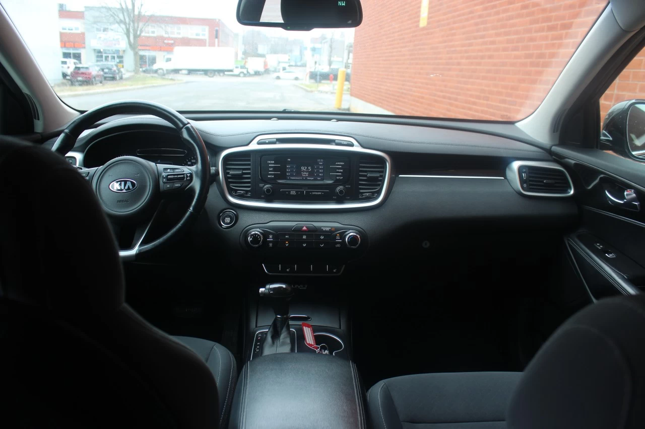 2016 Kia Sorento 3.3L LX+ Main Image