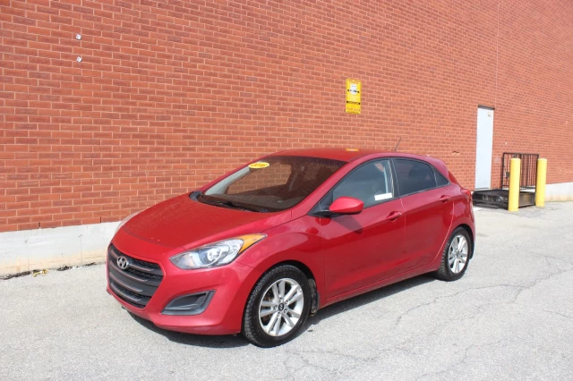 Hyundai Elantra GT GL 2016
