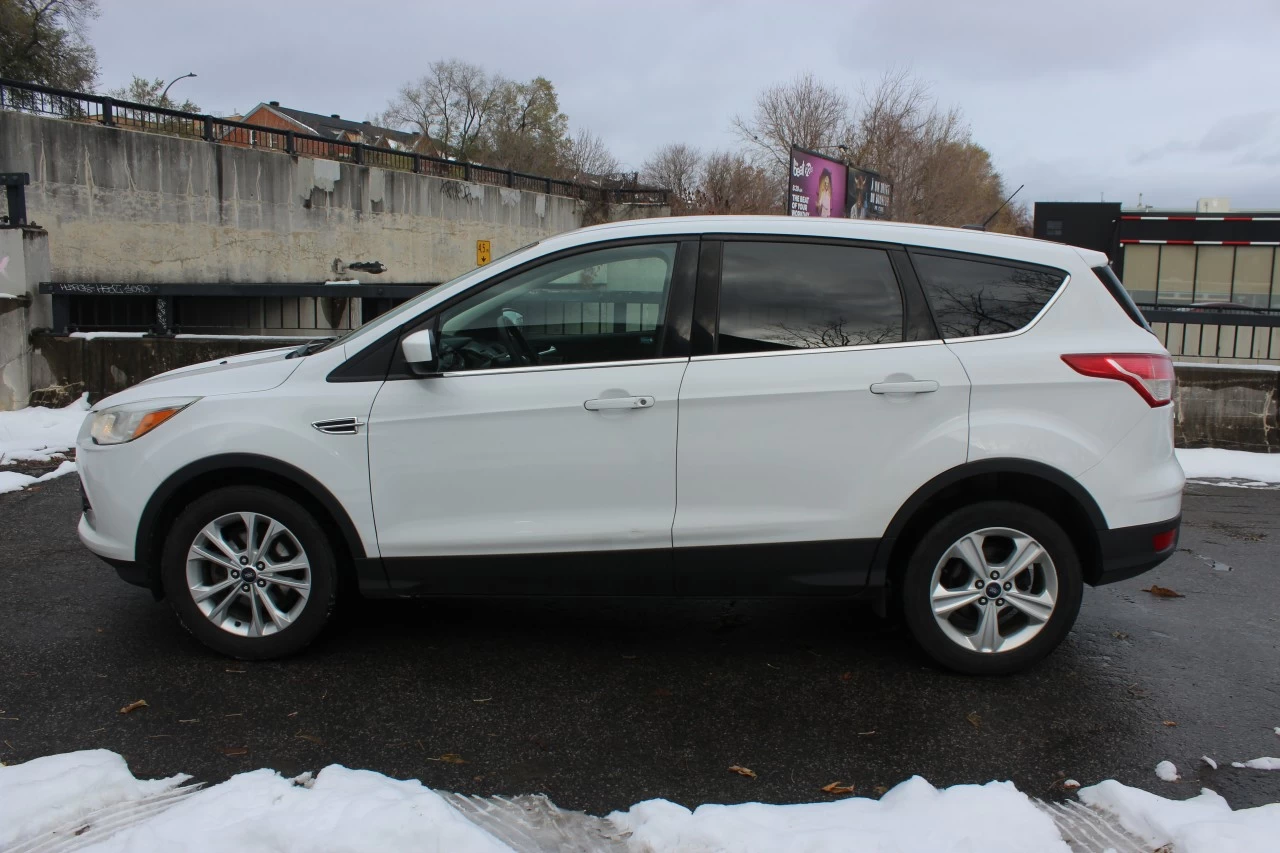 2016 Ford Escape SE Image principale