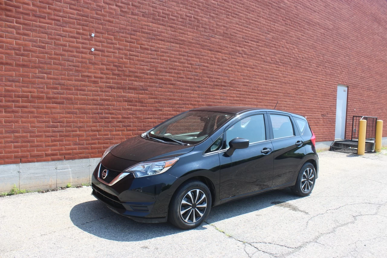 2017 Nissan Versa Note SV Image principale