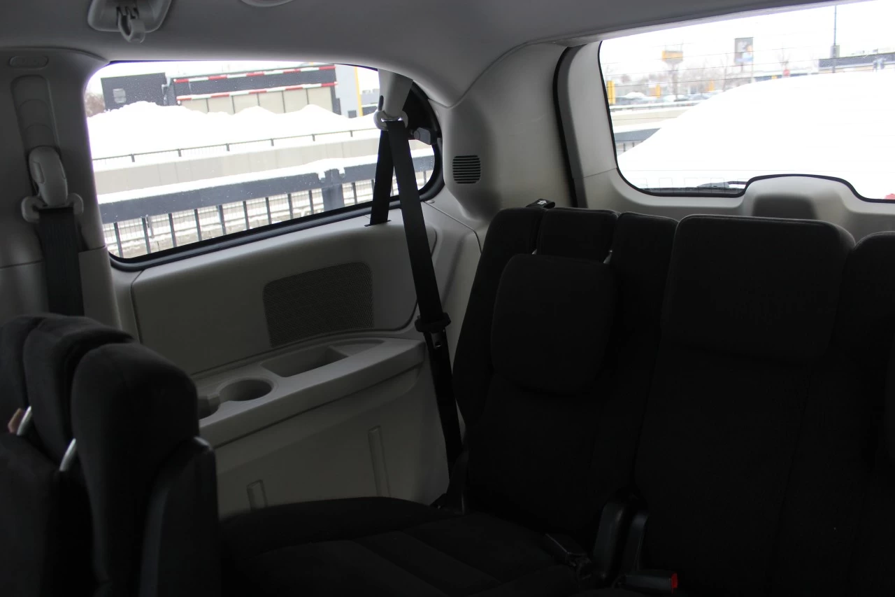 2016 Dodge Caravan Crew Image principale