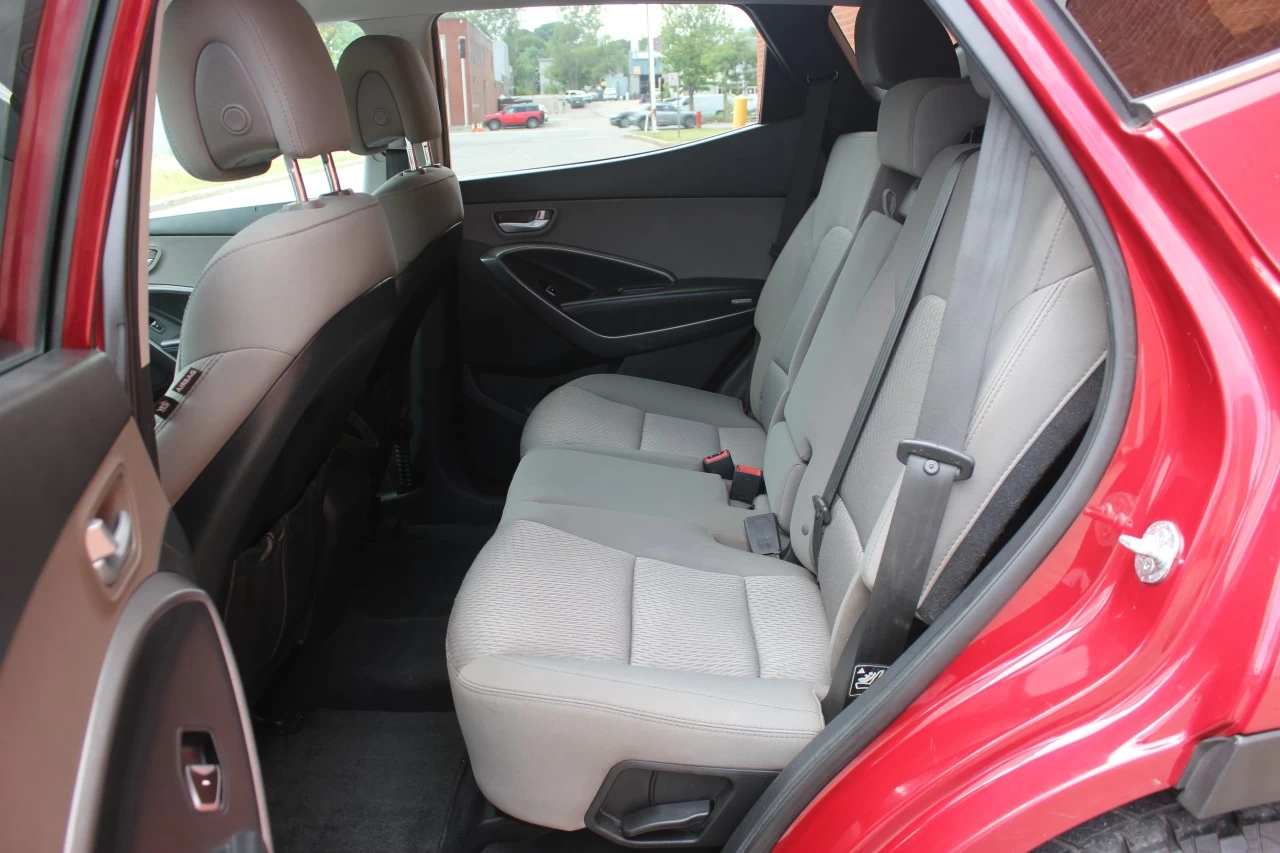 2013 Hyundai Santa Fe FWD 4dr 2.4L Auto Image principale