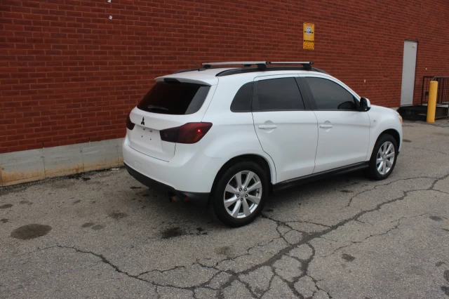 Mitsubishi RVR GT 2013