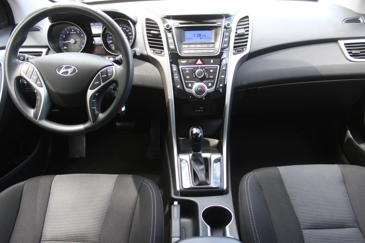 2016 Hyundai Elantra GT GL Image principale