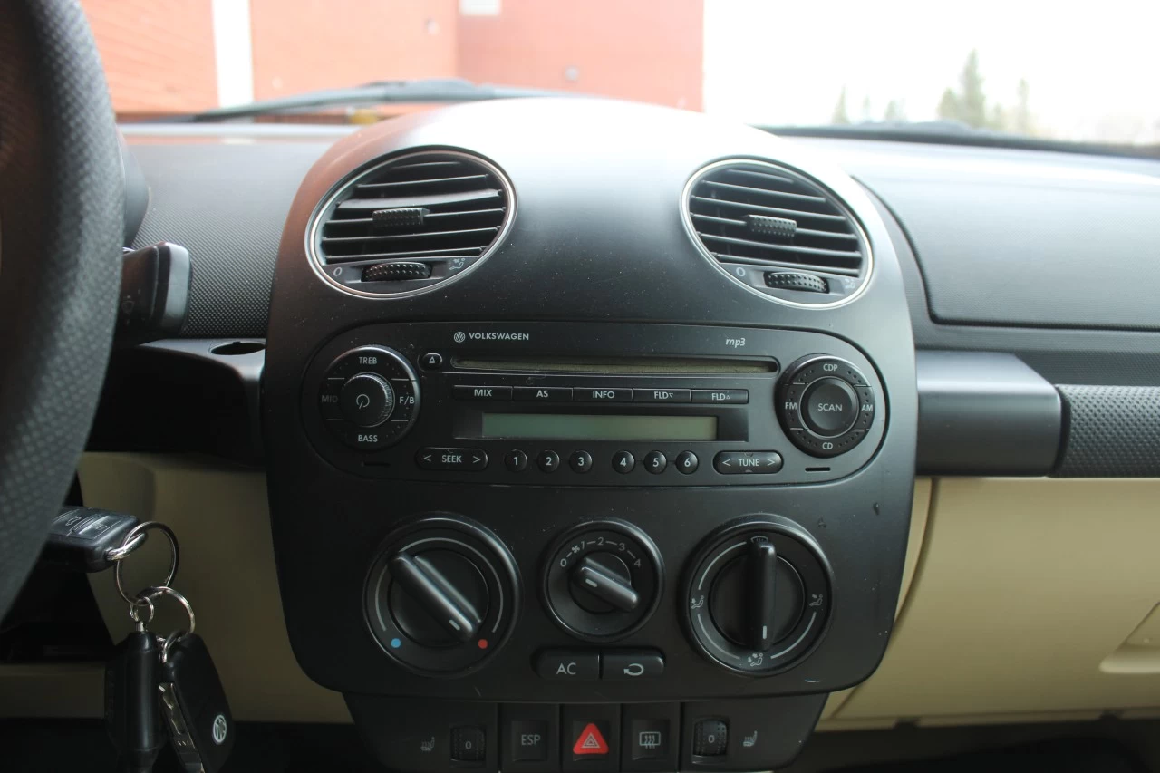 2009 Volkswagen New Beetle Convertible Comfortline Image principale