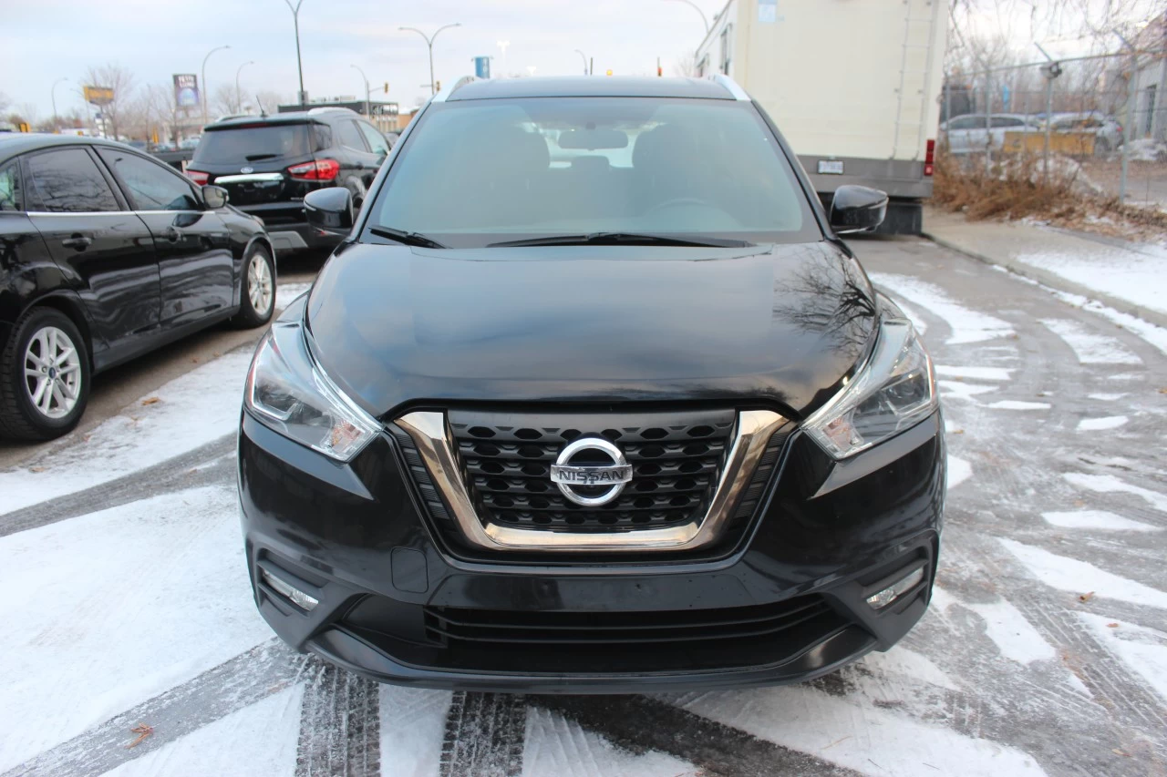 2019 Nissan Kicks SR Image principale