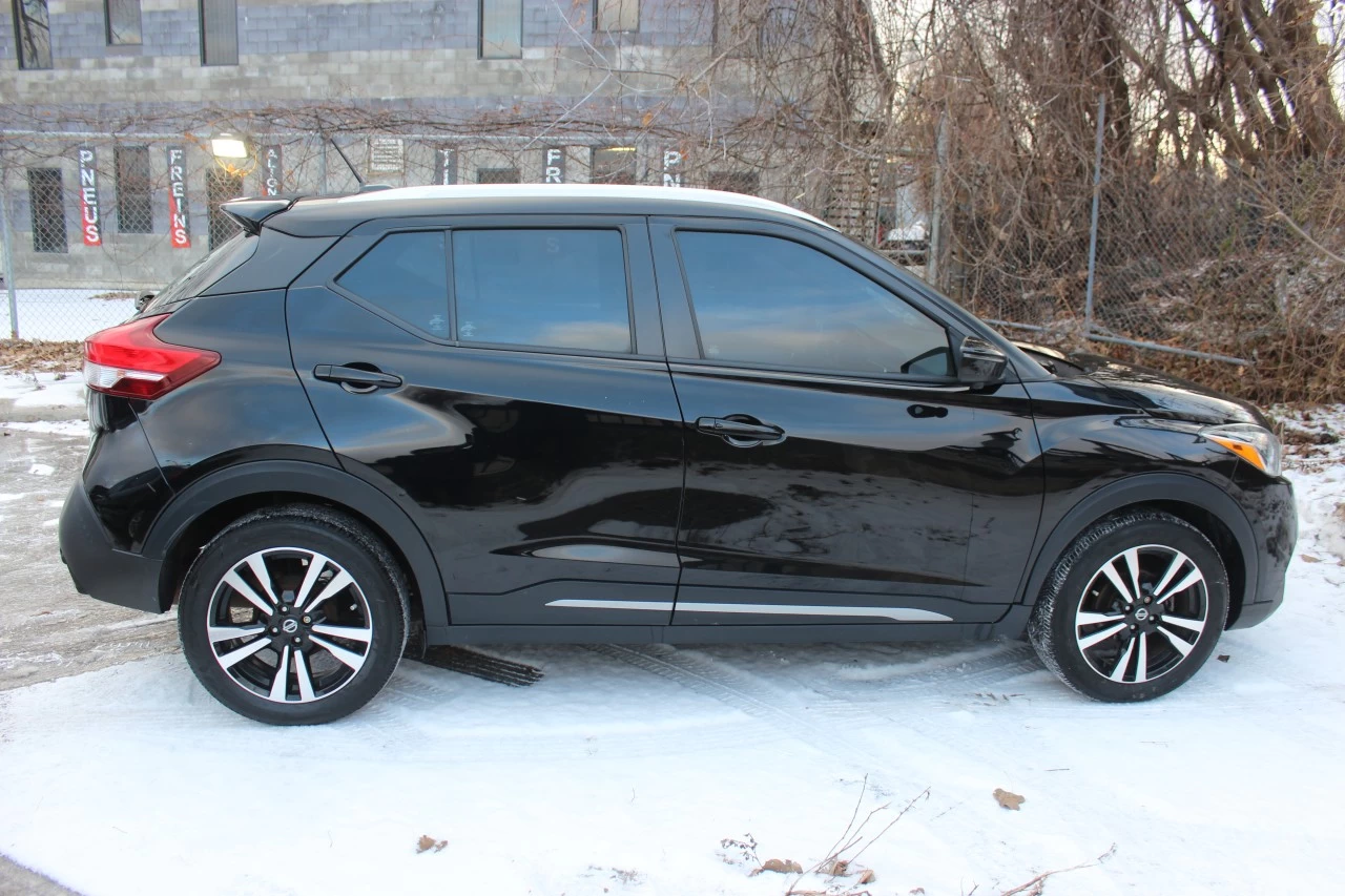 2019 Nissan Kicks SR Image principale