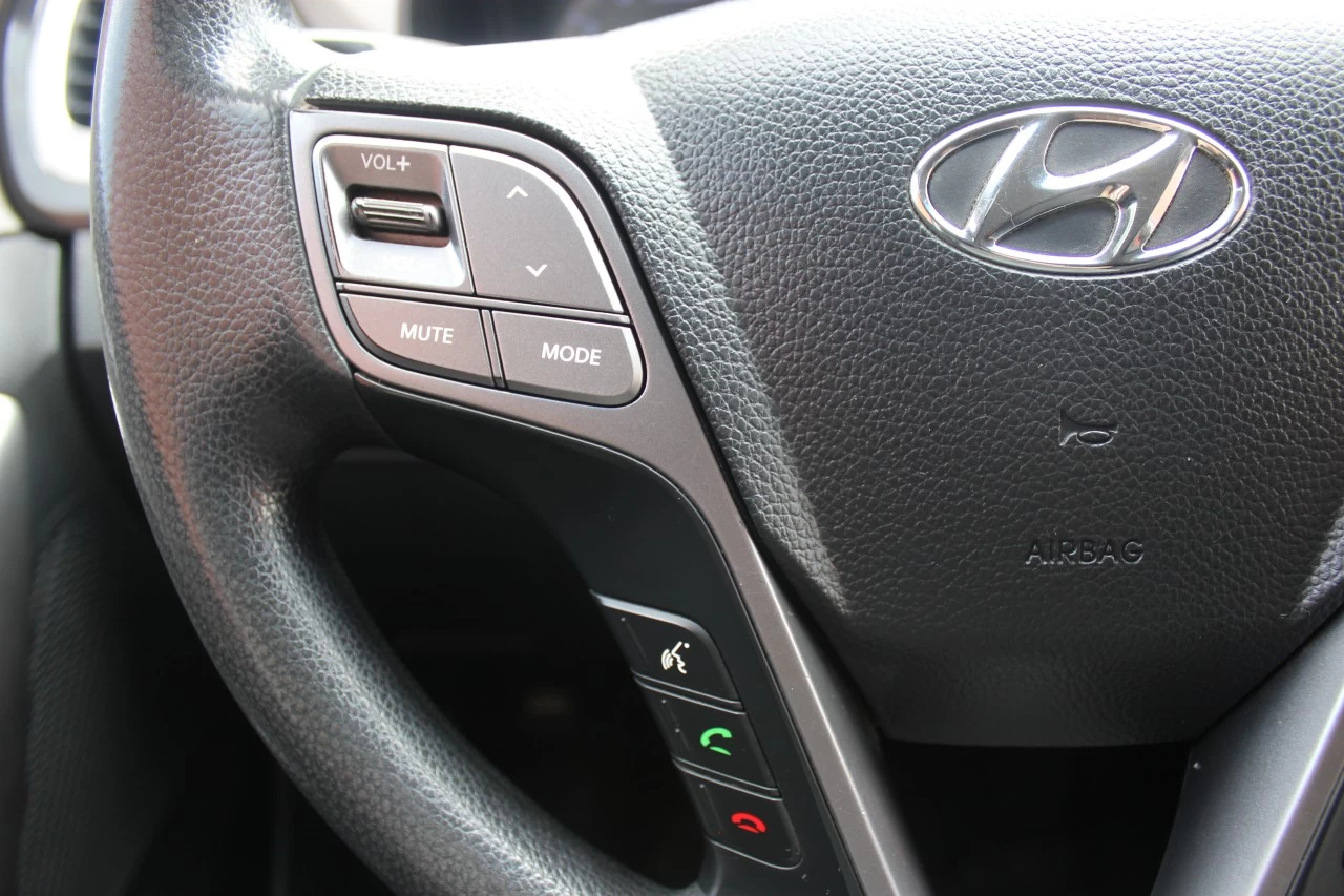 2013 Hyundai Santa Fe FWD 4dr 2.4L Auto Image principale