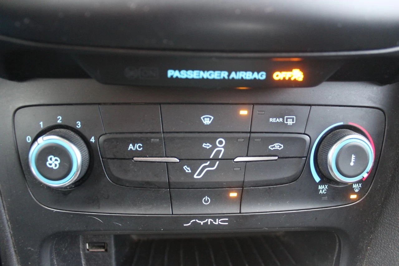 2016 Ford Focus SE Image principale