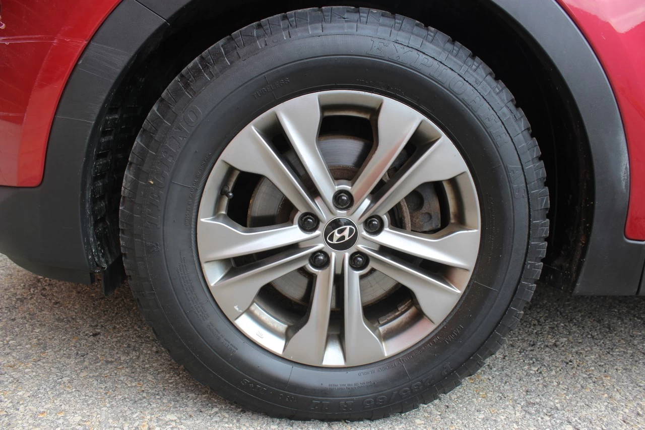2013 Hyundai Santa Fe FWD 4dr 2.4L Auto Image principale