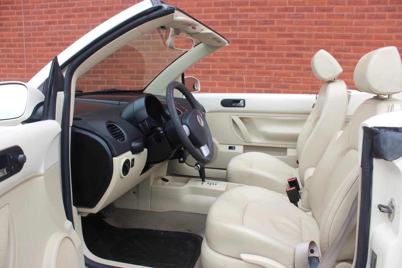 2009 Volkswagen New Beetle Convertible Comfortline Image principale
