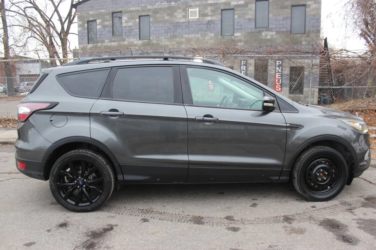2017 Ford Escape Titanium Image principale