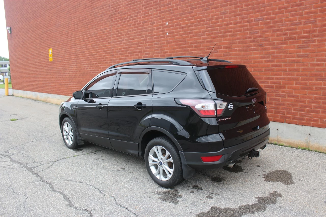 2018 Ford Escape SE Image principale