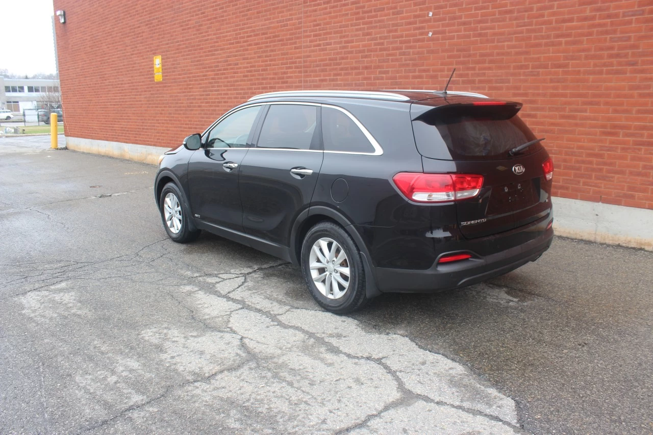 2016 Kia Sorento 3.3L LX+ Main Image