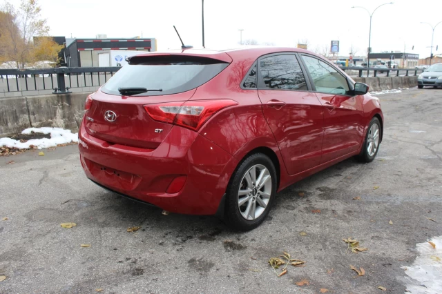 Hyundai Elantra GT GL 2016