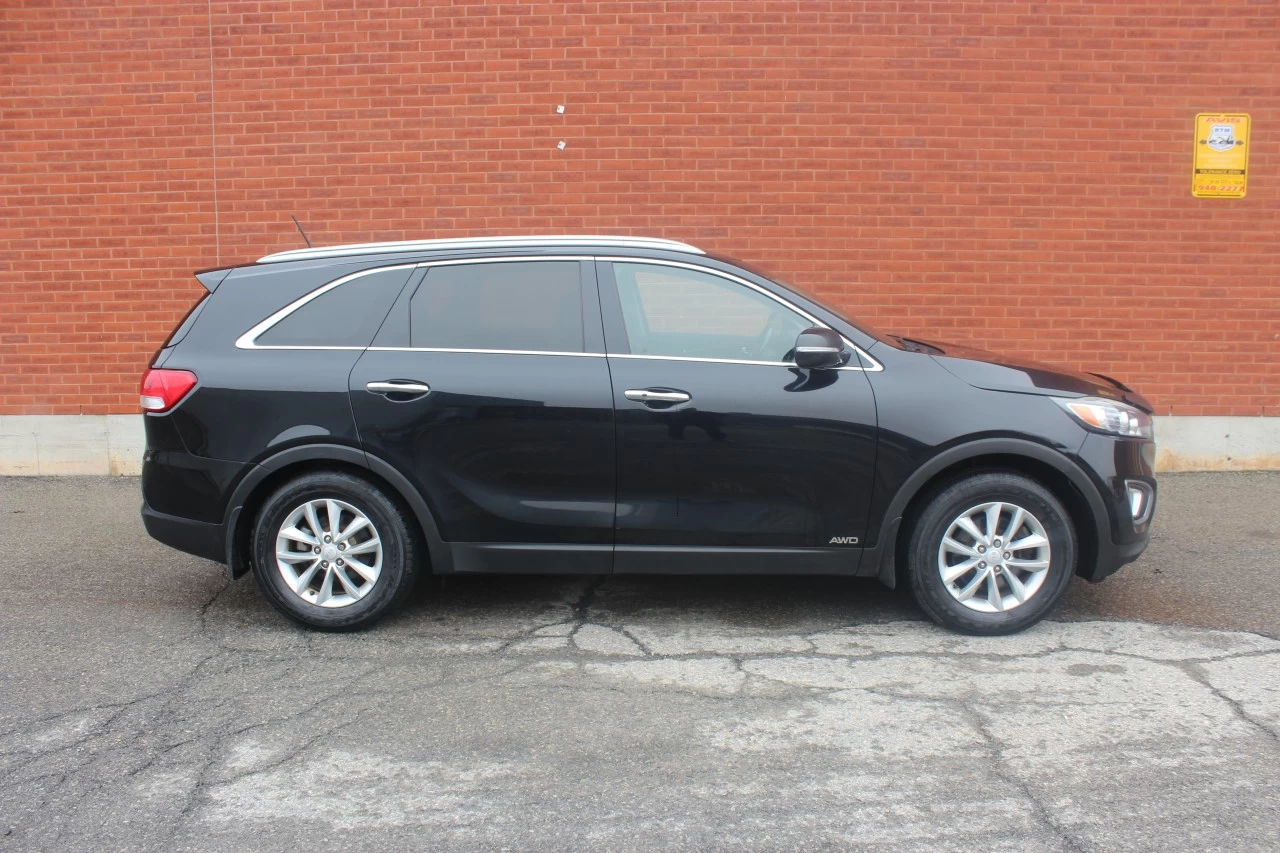 2016 Kia Sorento 3.3L LX+ Main Image