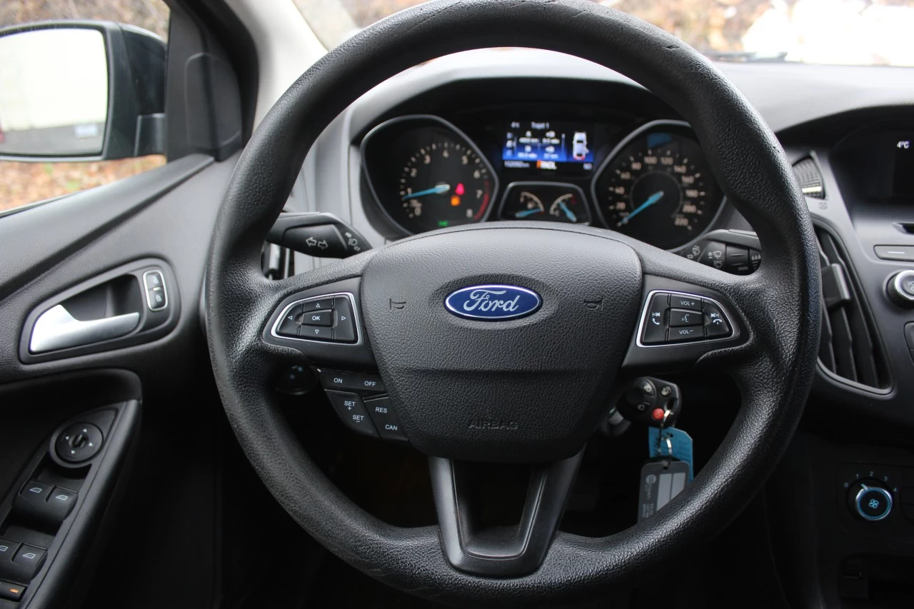 2016 Ford Focus SE Image principale