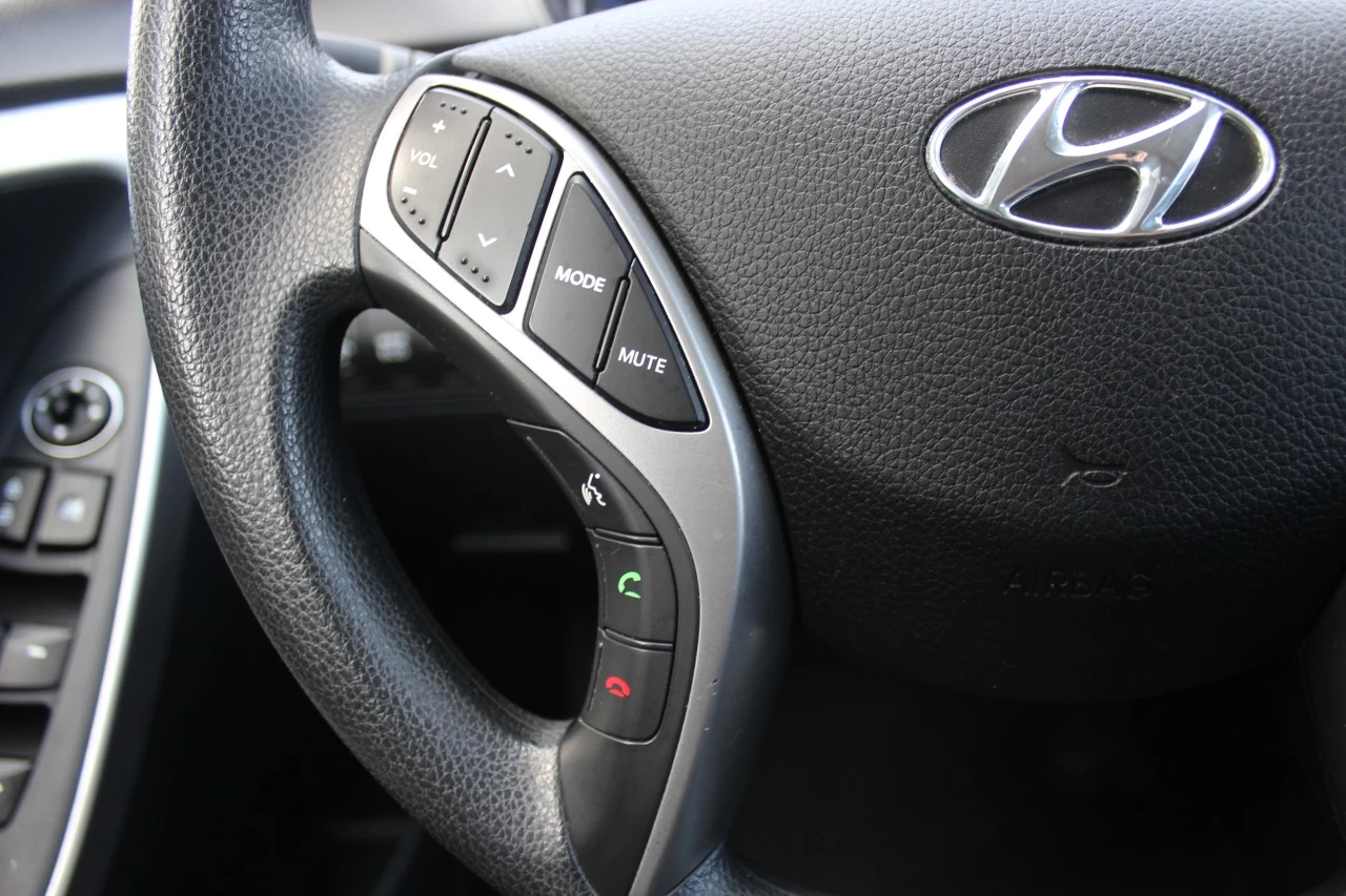 2016 Hyundai Elantra GT GL Image principale