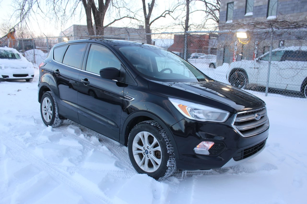 2019 Ford Escape SE Image principale