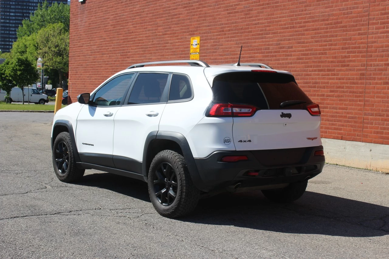 2016 Jeep Cherokee Trailhawk Image principale