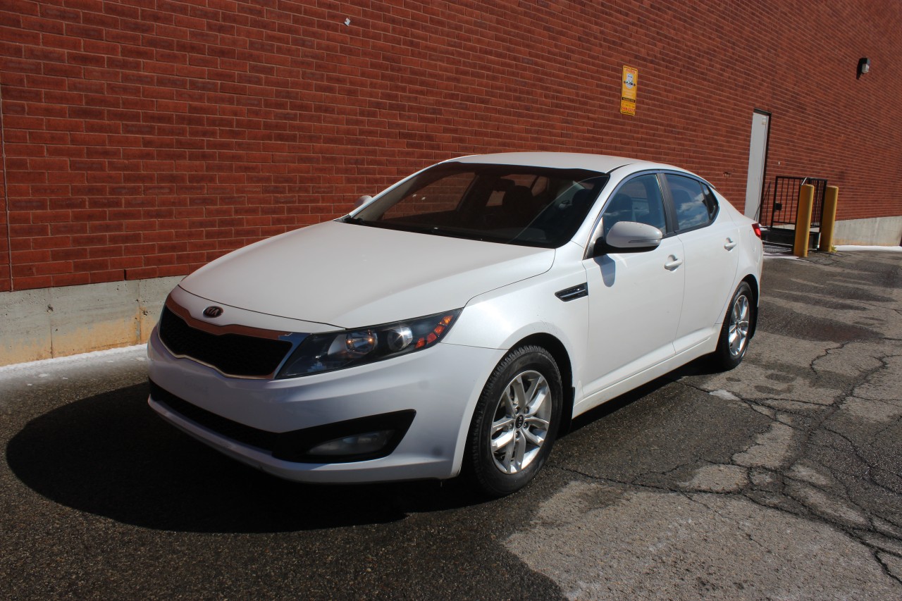 Kia 2013 Optima LX