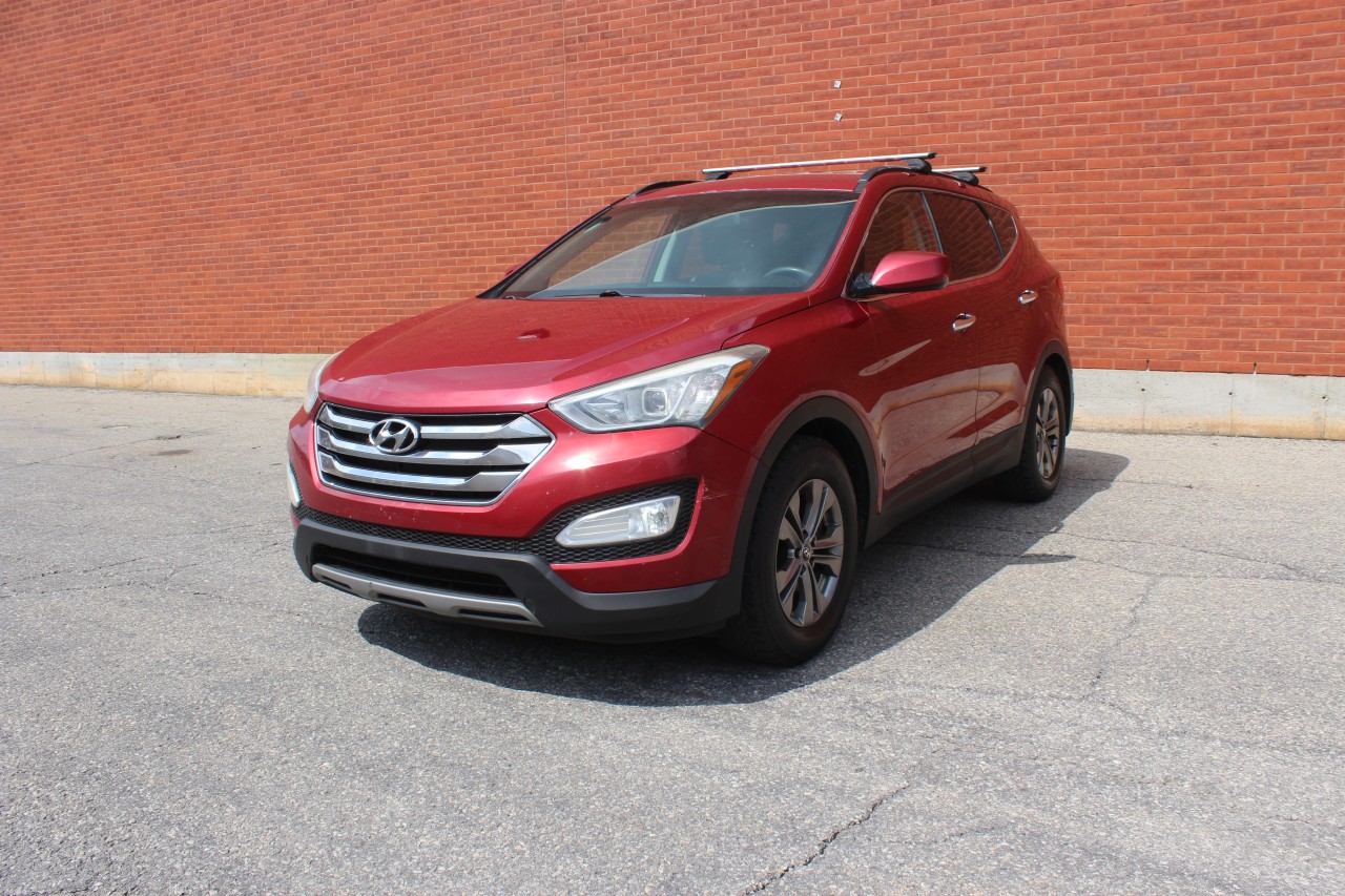 Hyundai 2013 Santa Fe FWD 4dr 2.4L Auto